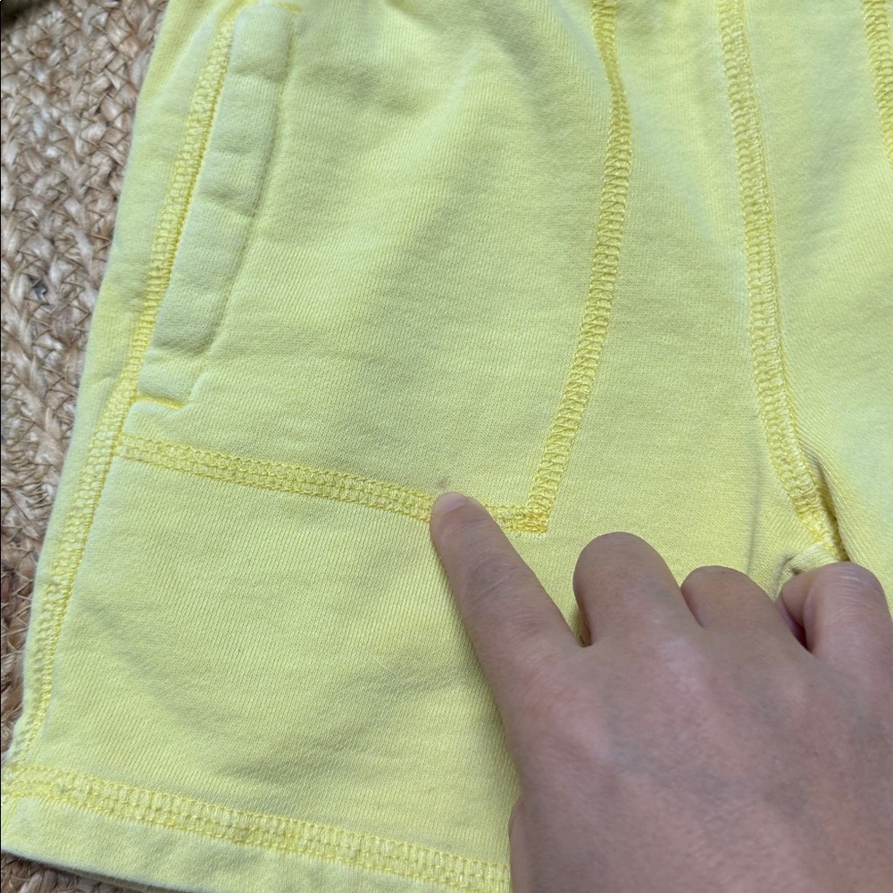 Mini boden Pull on Sweatshort. Size 4y - Picture 3 of 5